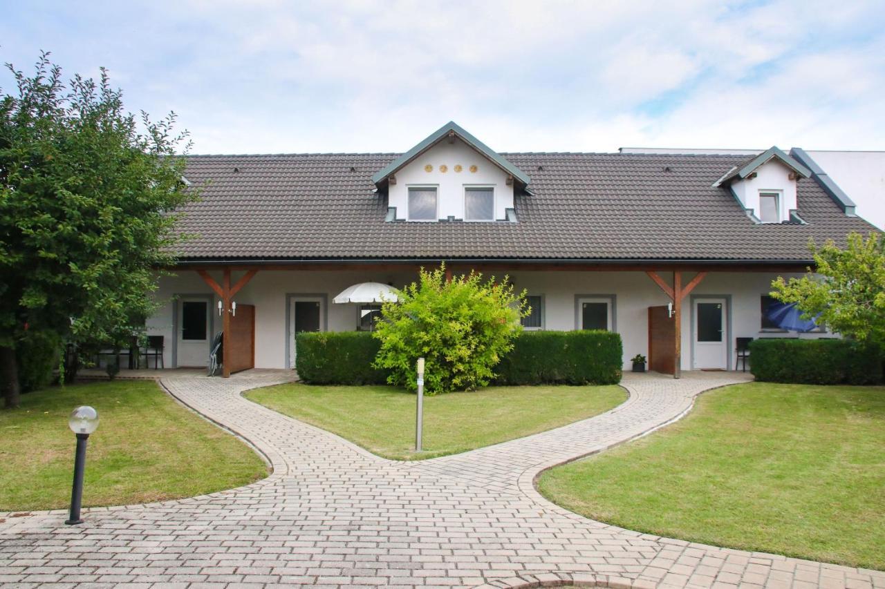 Gaestehaus Finklacke Apetlon Exterior foto